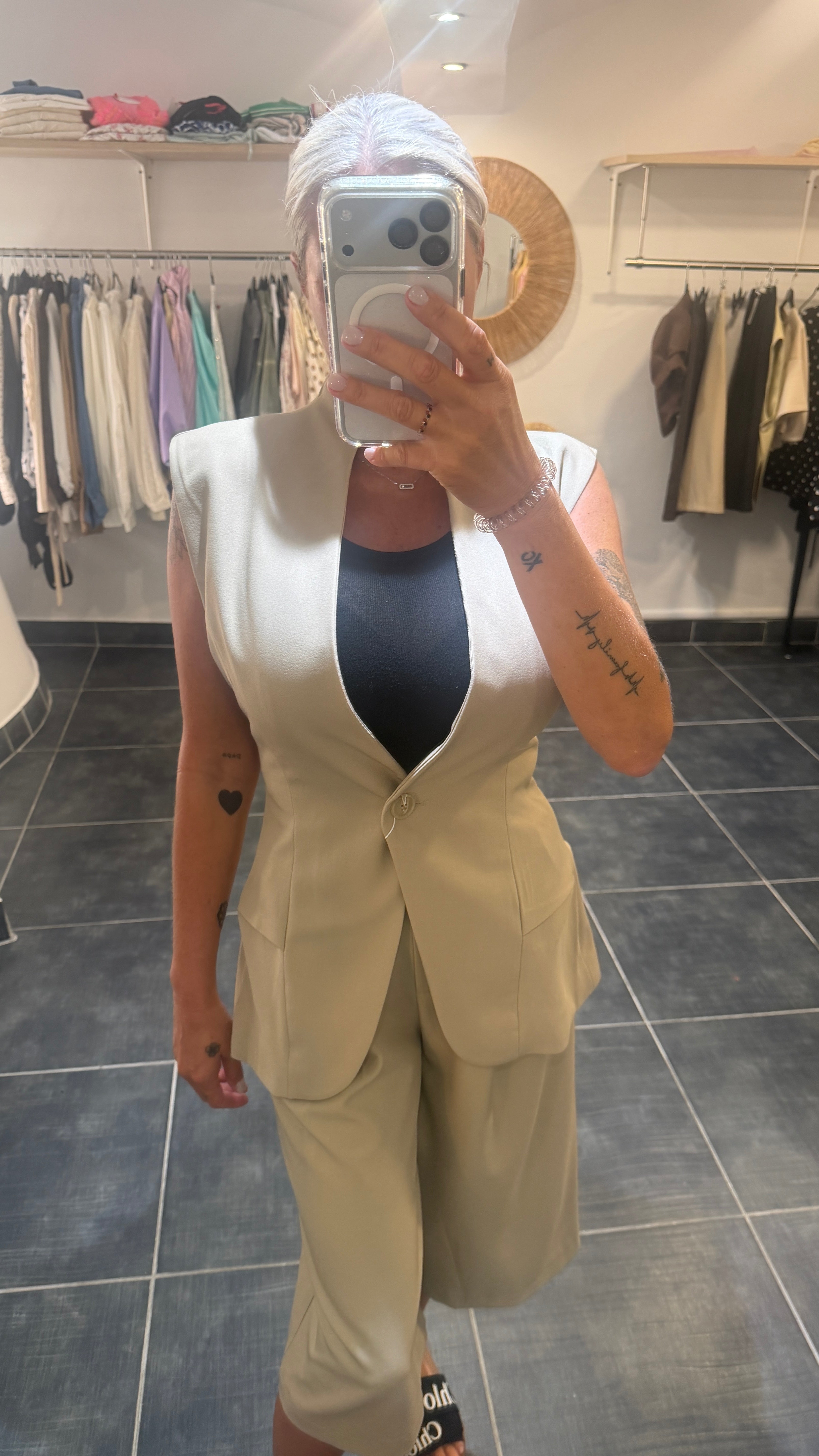 Gilet Tailleur sans manches cintré THIBO Beige