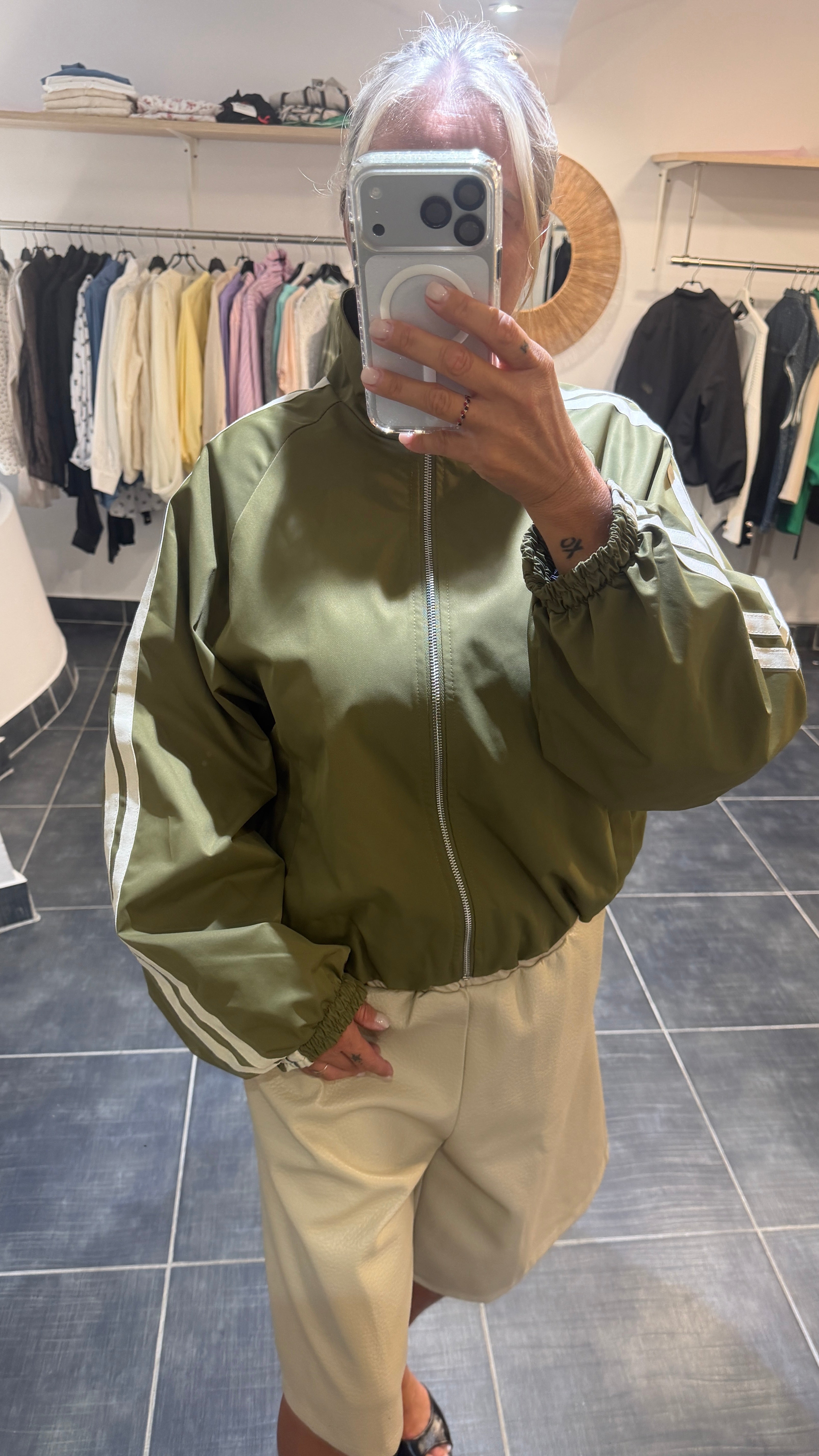 Veste zippée à bandes contrastées ADA Kaki