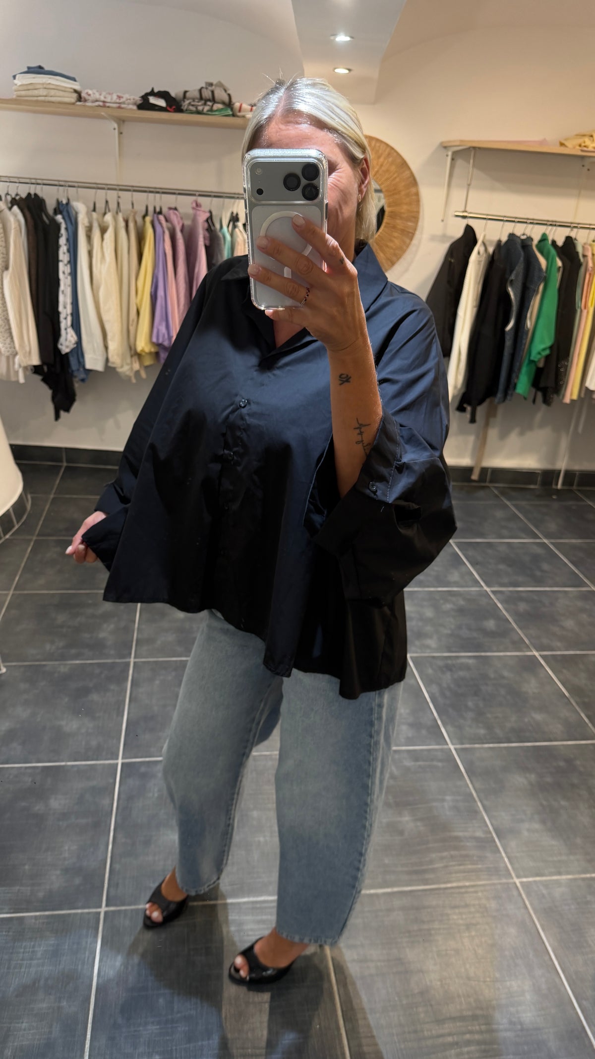 Chemise ample et fluide ISA Noir