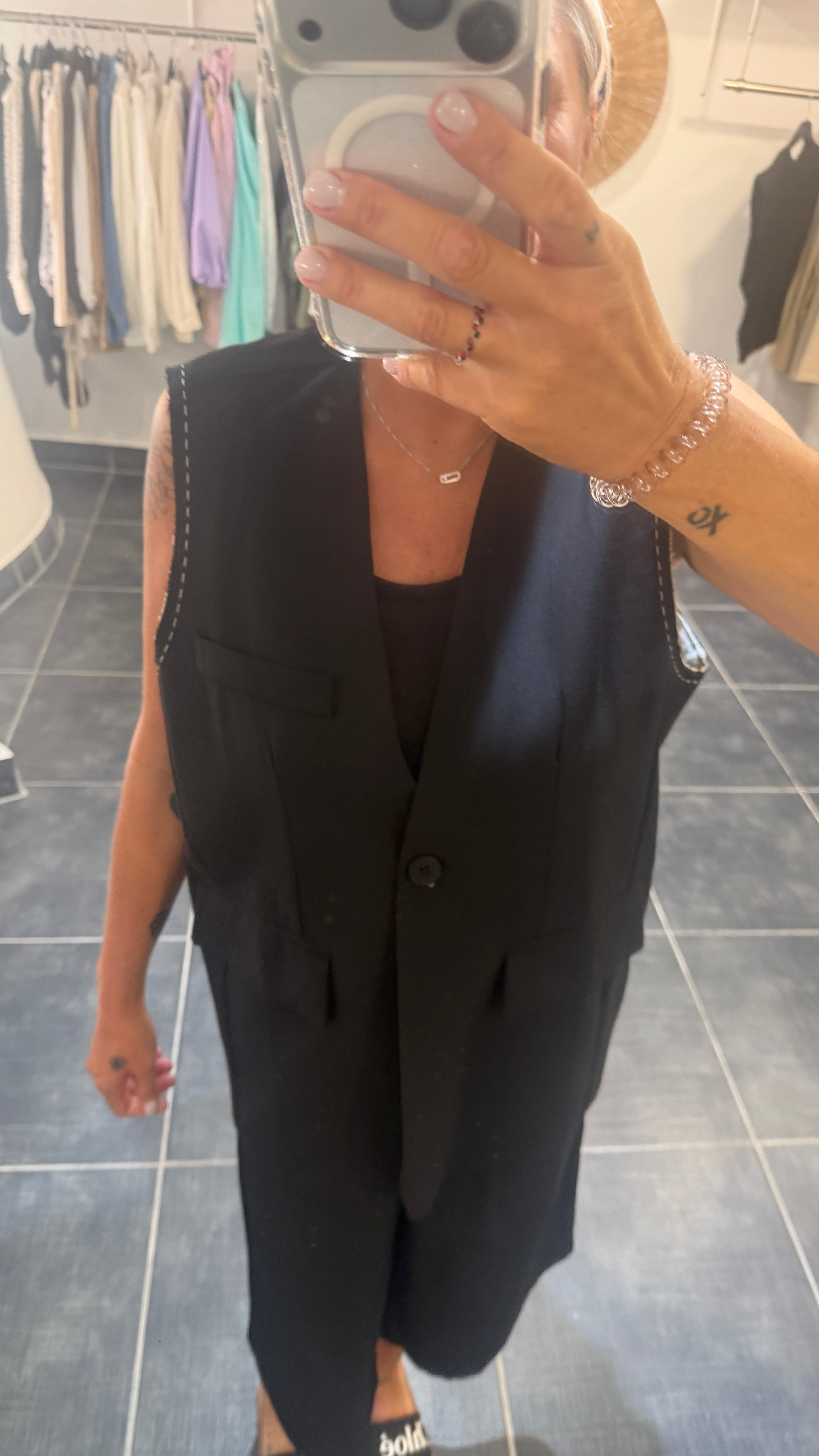 Gilet Tailleur sans manches avec surpiqûres PASQUA Noir