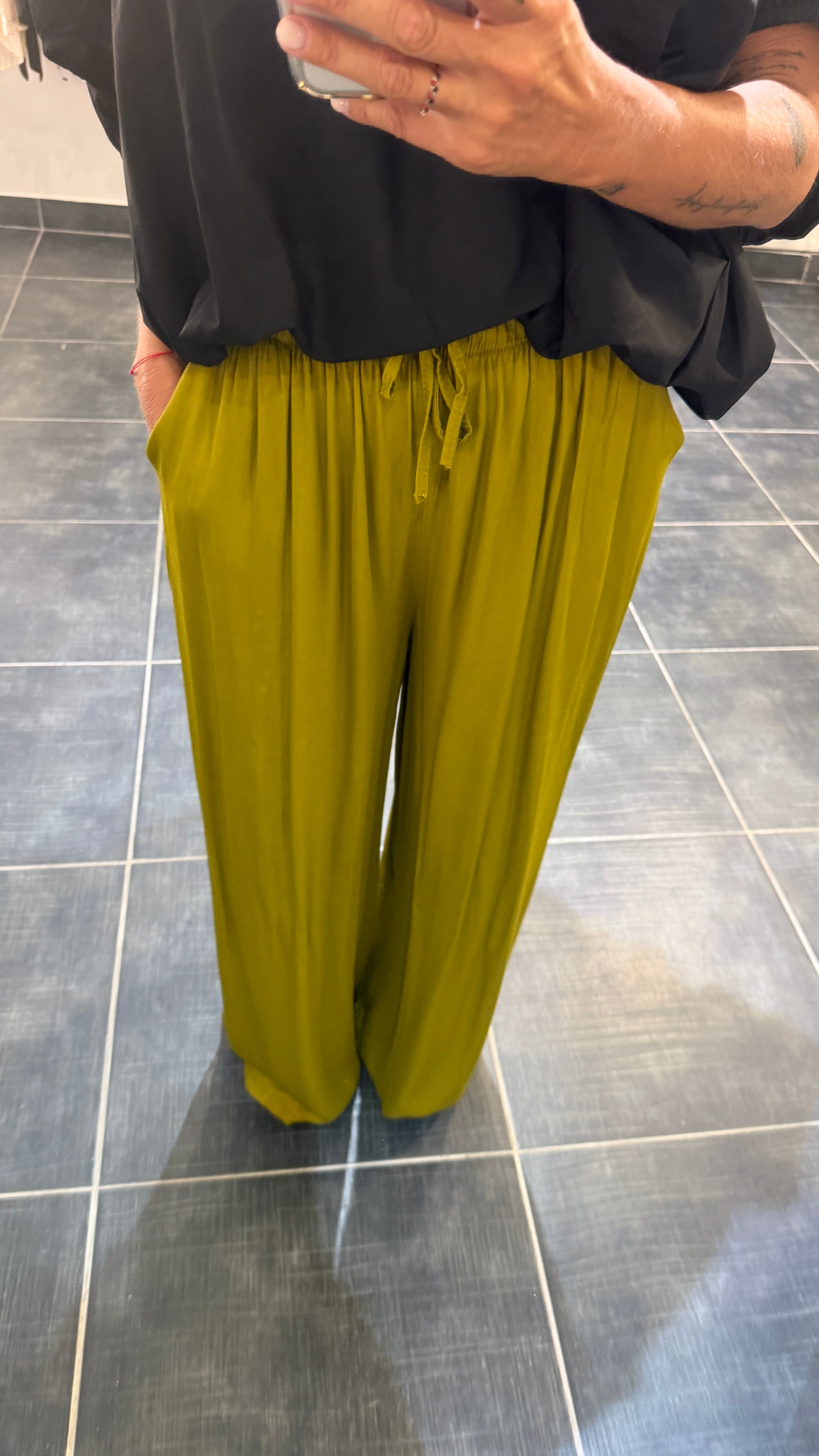 Pantalon ample et fluide OLAF Vert olive