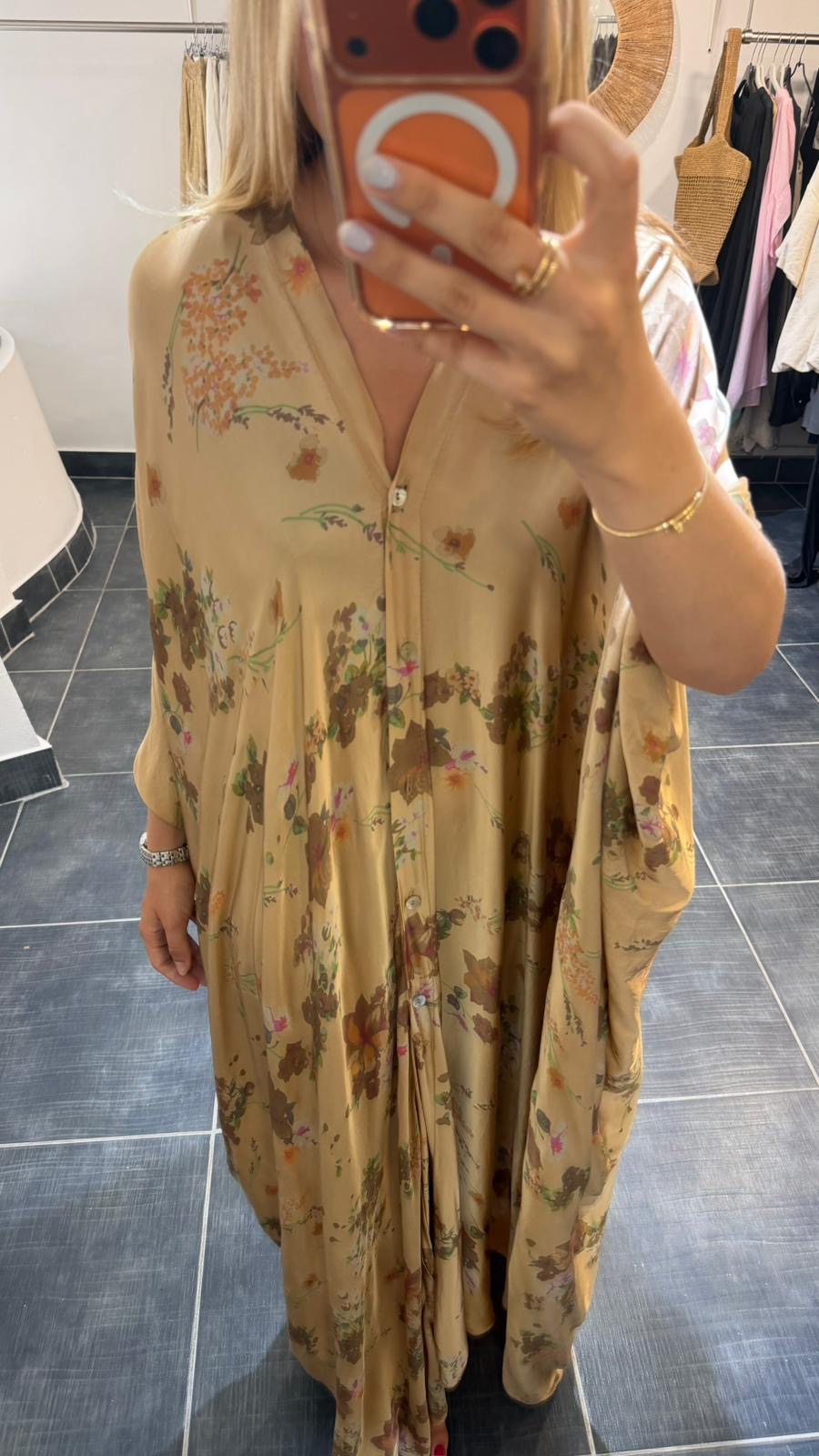Robe Caftan Soyeux Fleuri ROMY Camel