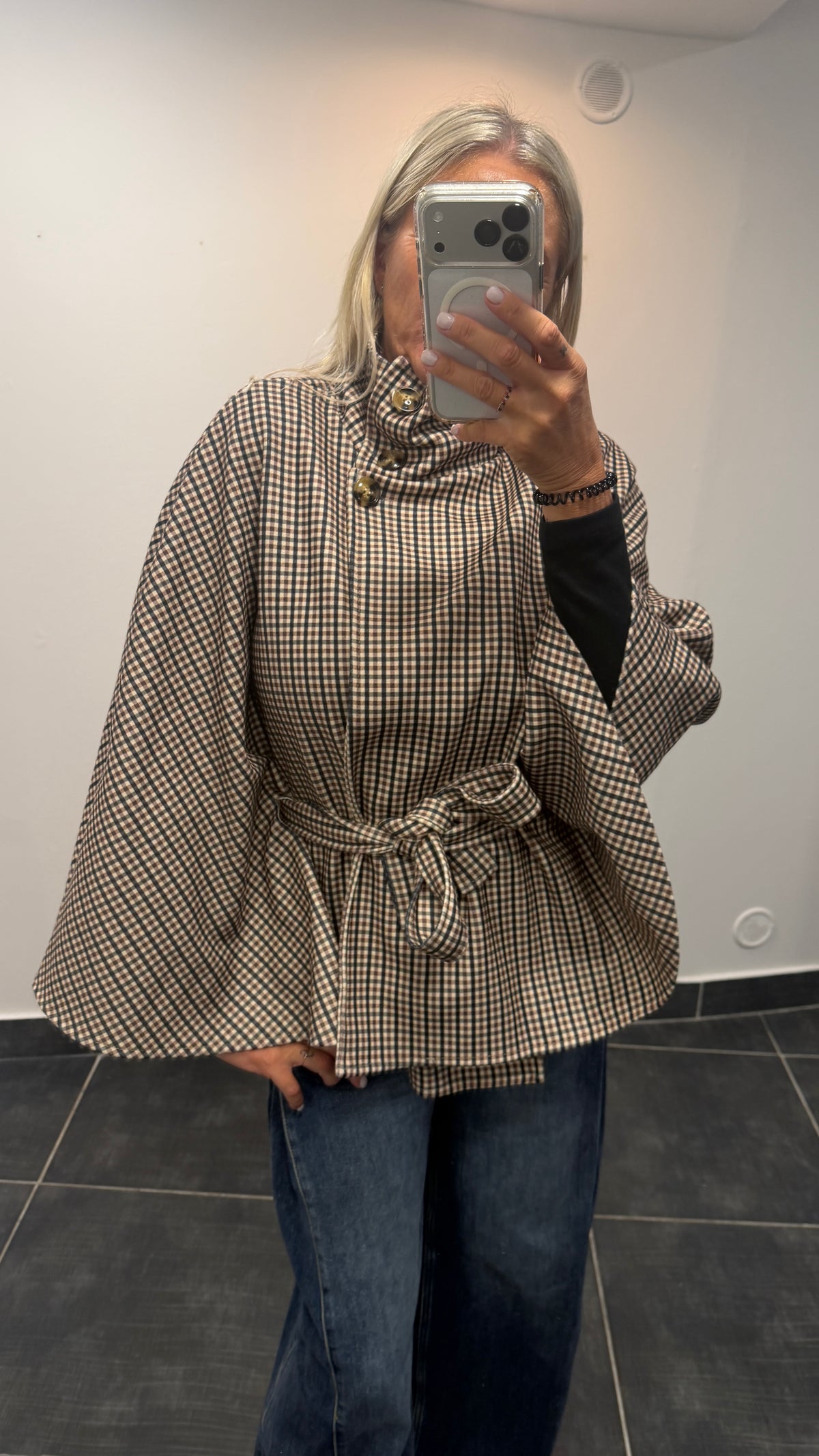Cape à carreaux avec ceinture Lena Noir