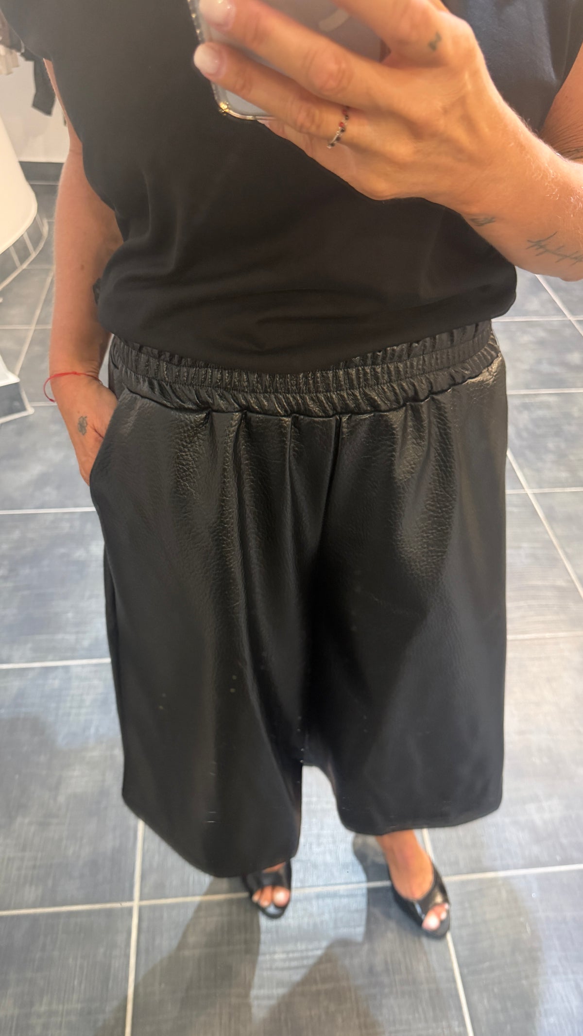 Bermuda en simili cuir TIZIANO Noir