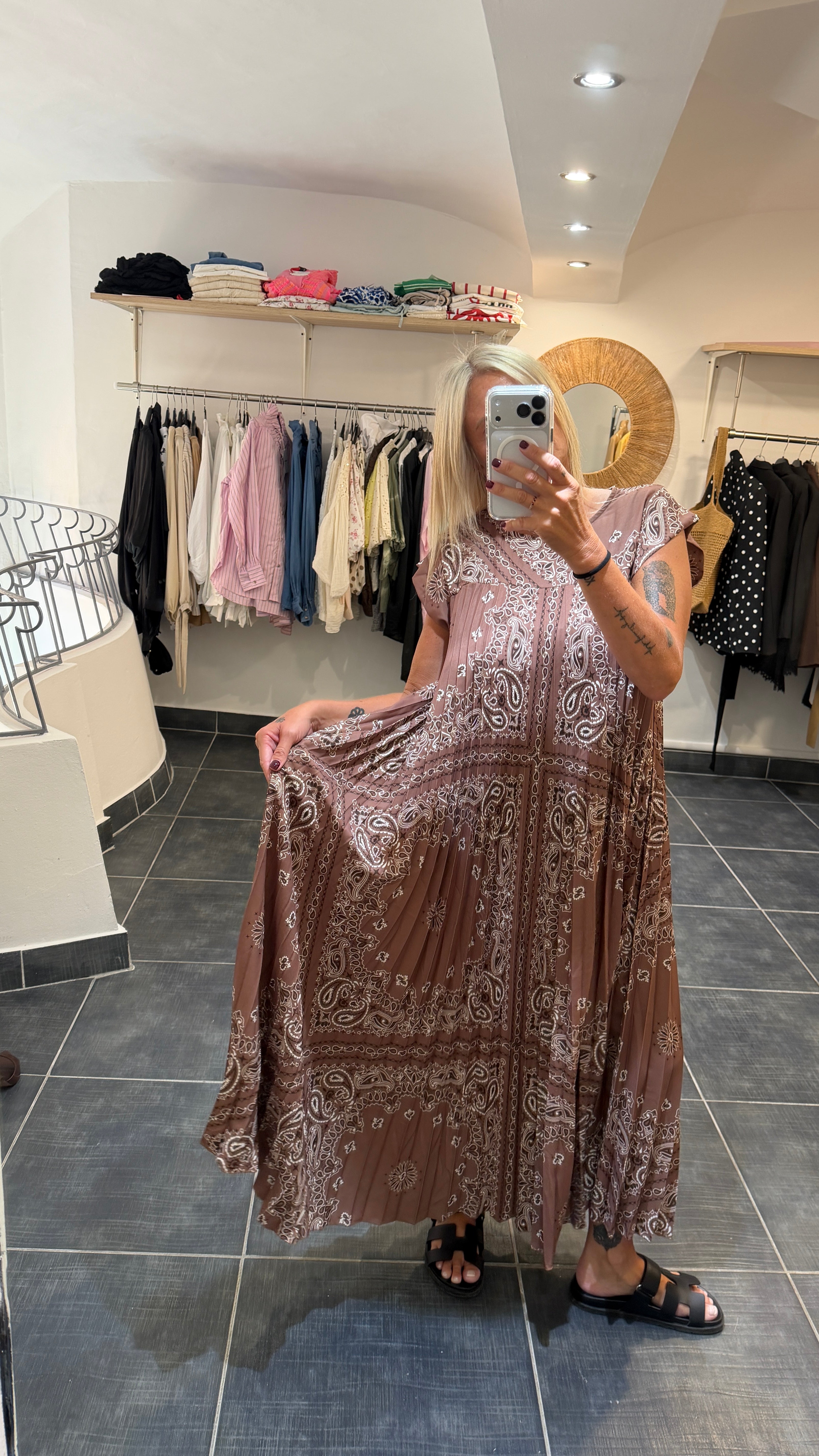 Robe Plissée motifs bandanas CORINNE Chocolat