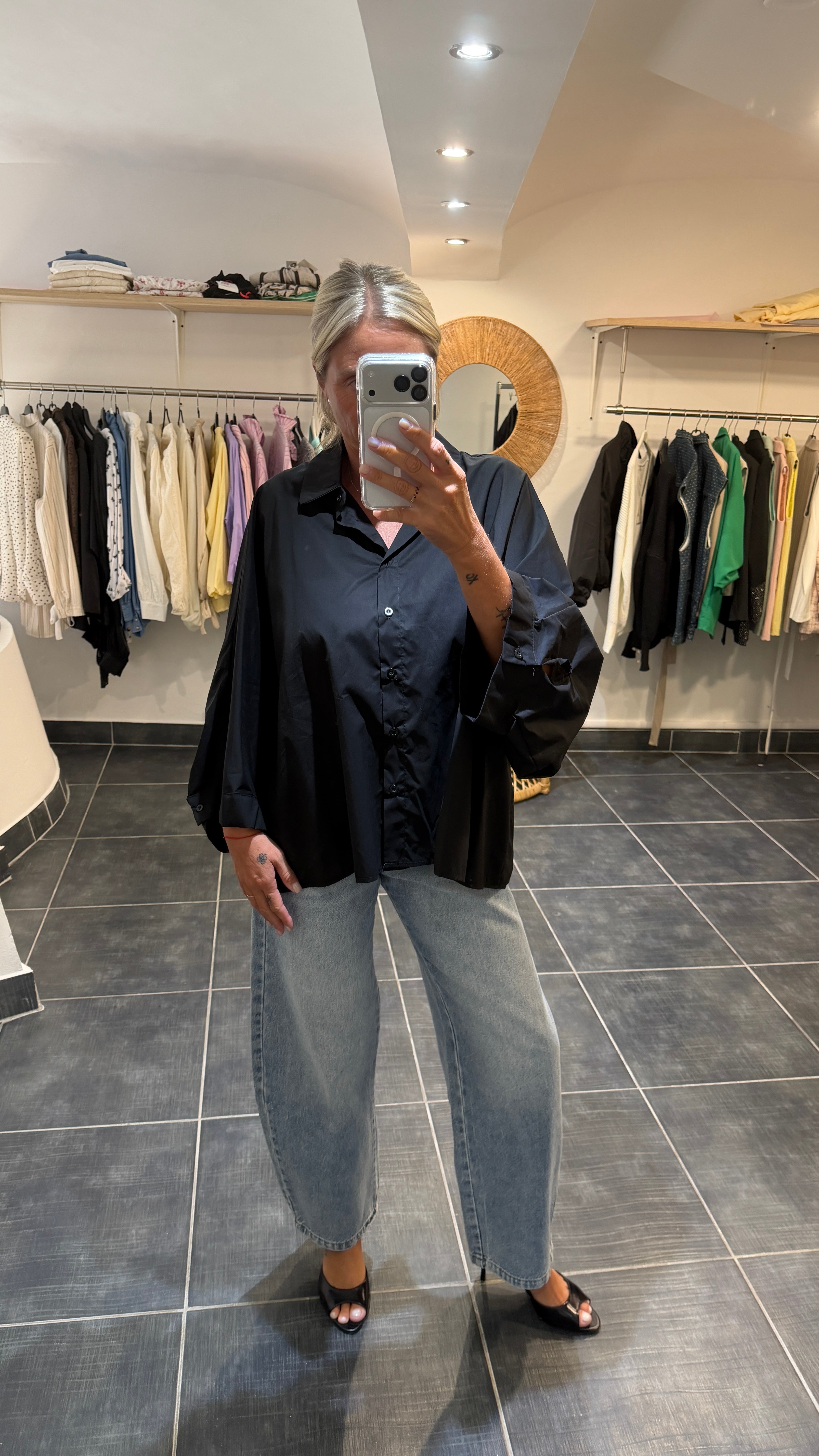 Chemise ample et fluide ISA Noir