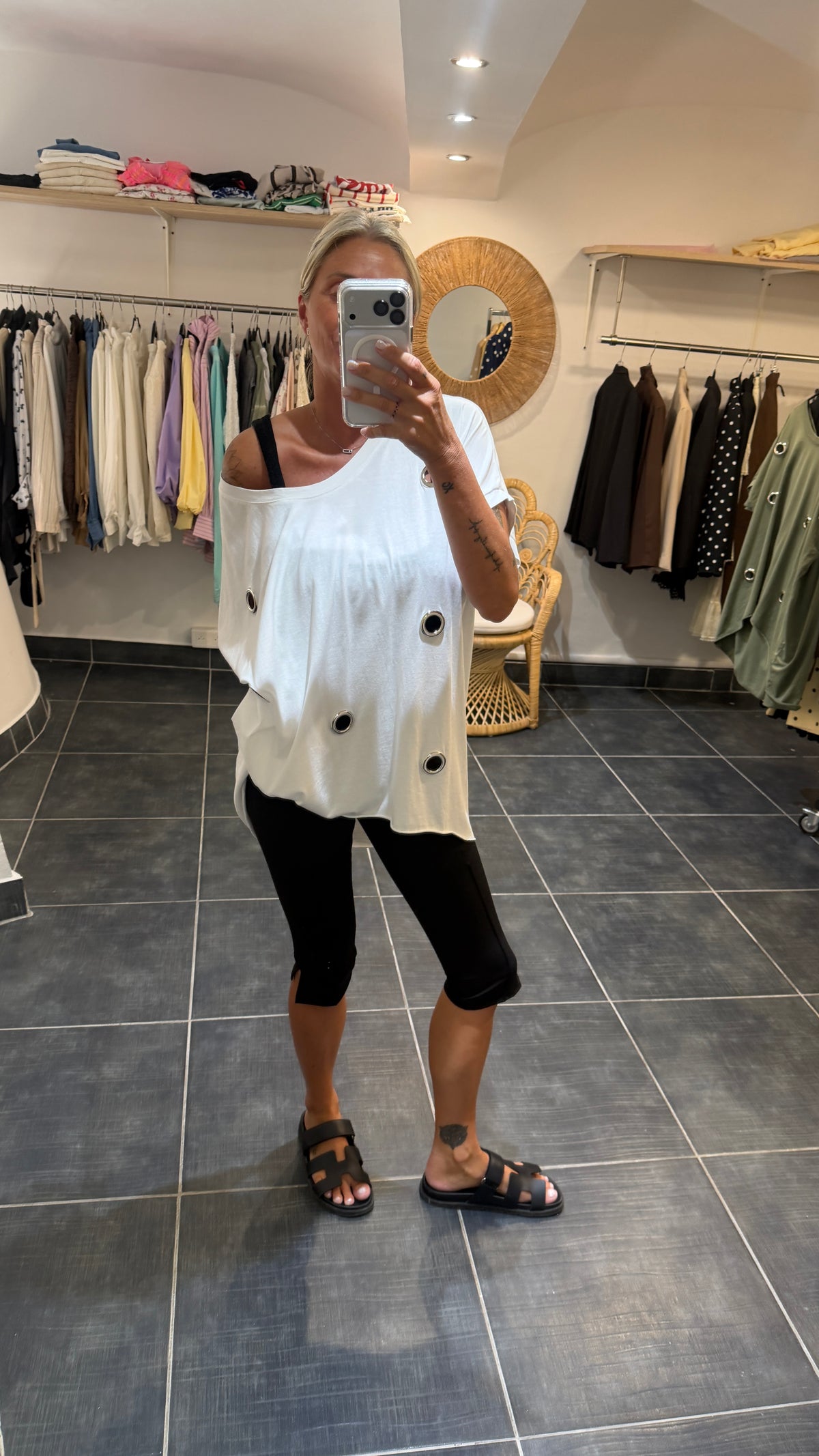 Tee-Shirt Ample et Long détails œillets EYES Blanc