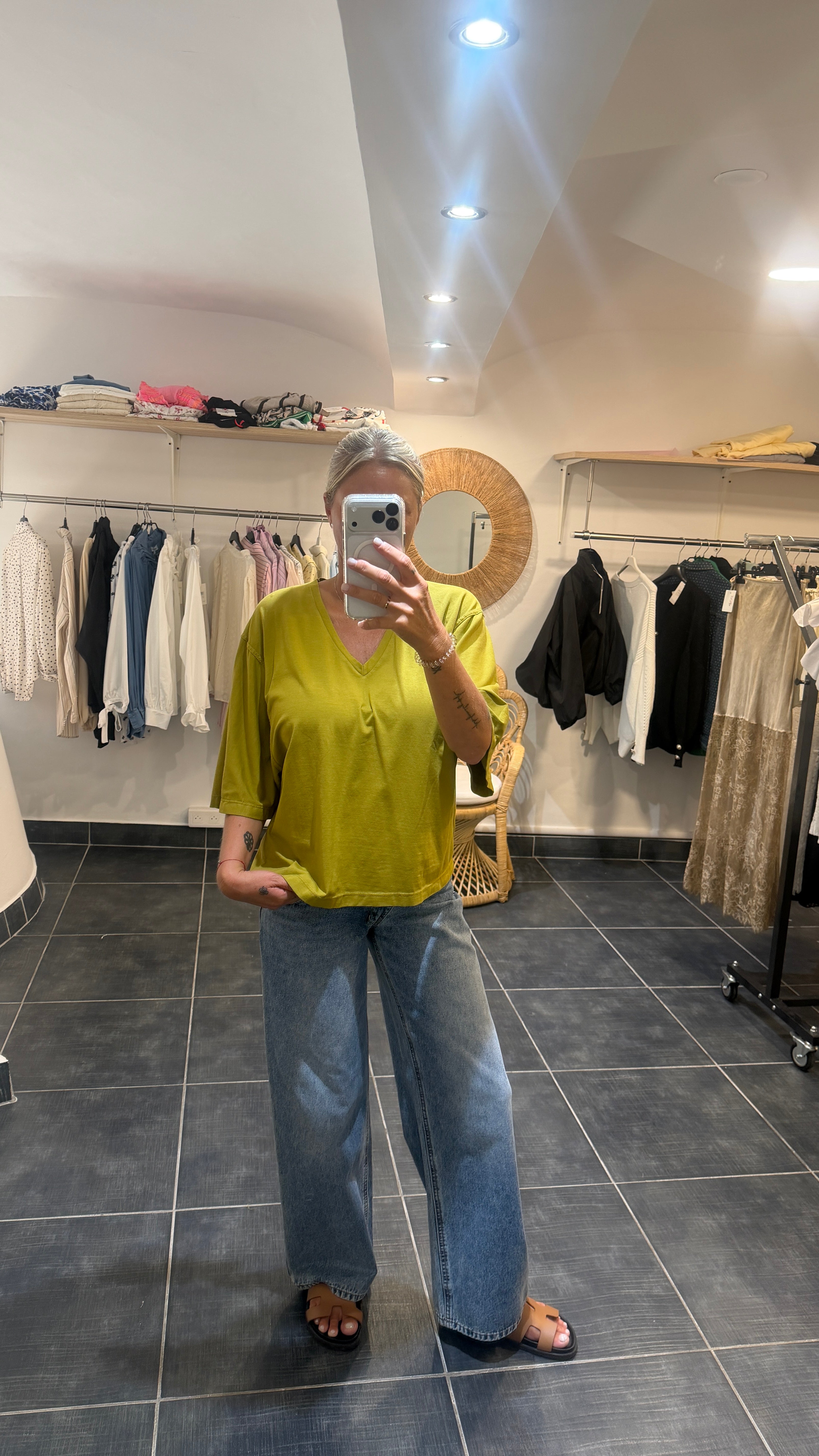 Tee-Shirt en V Oversize VADIM Vert Olive