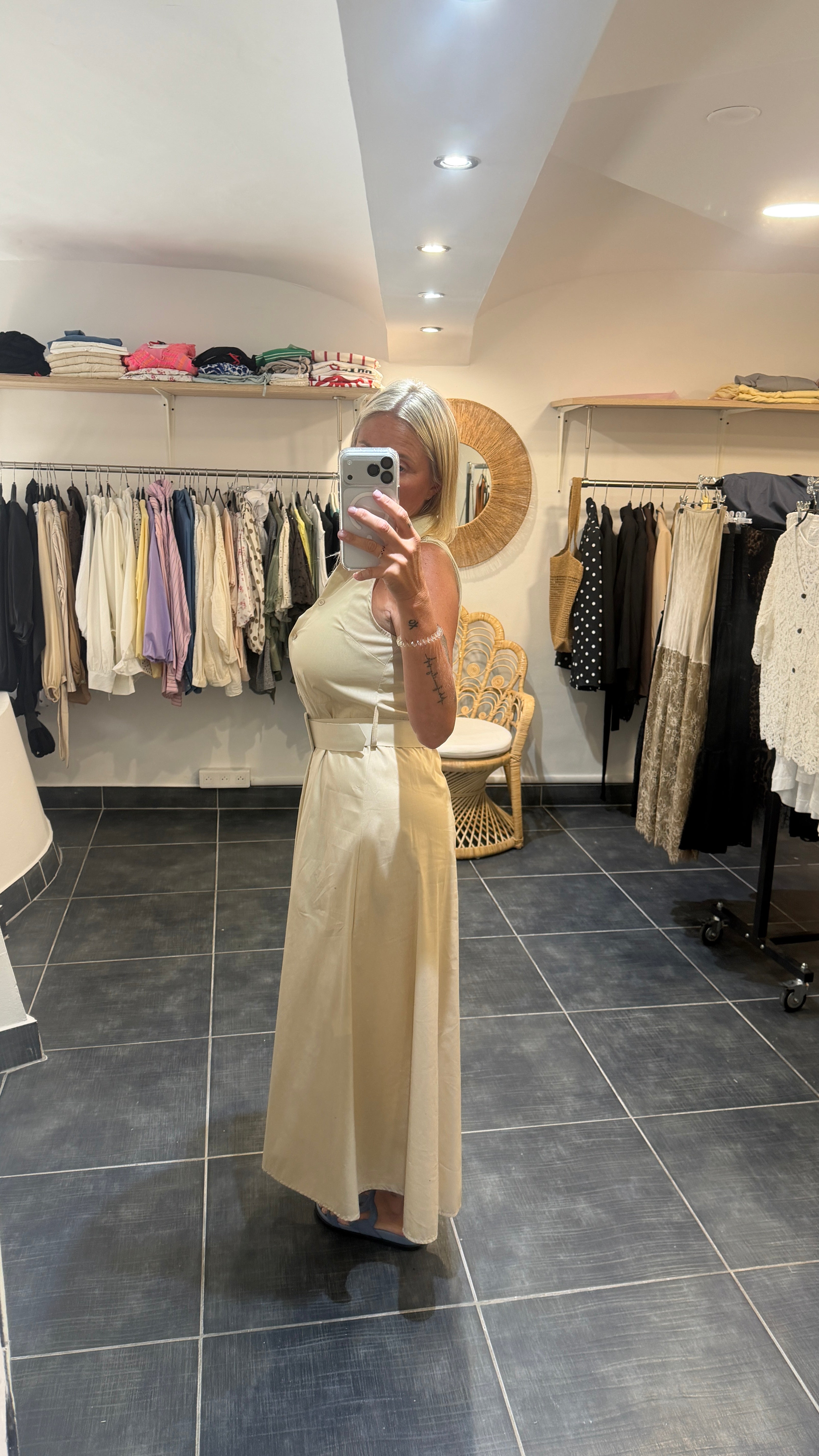 Robe longue Ceinturée ARLETTE Beige