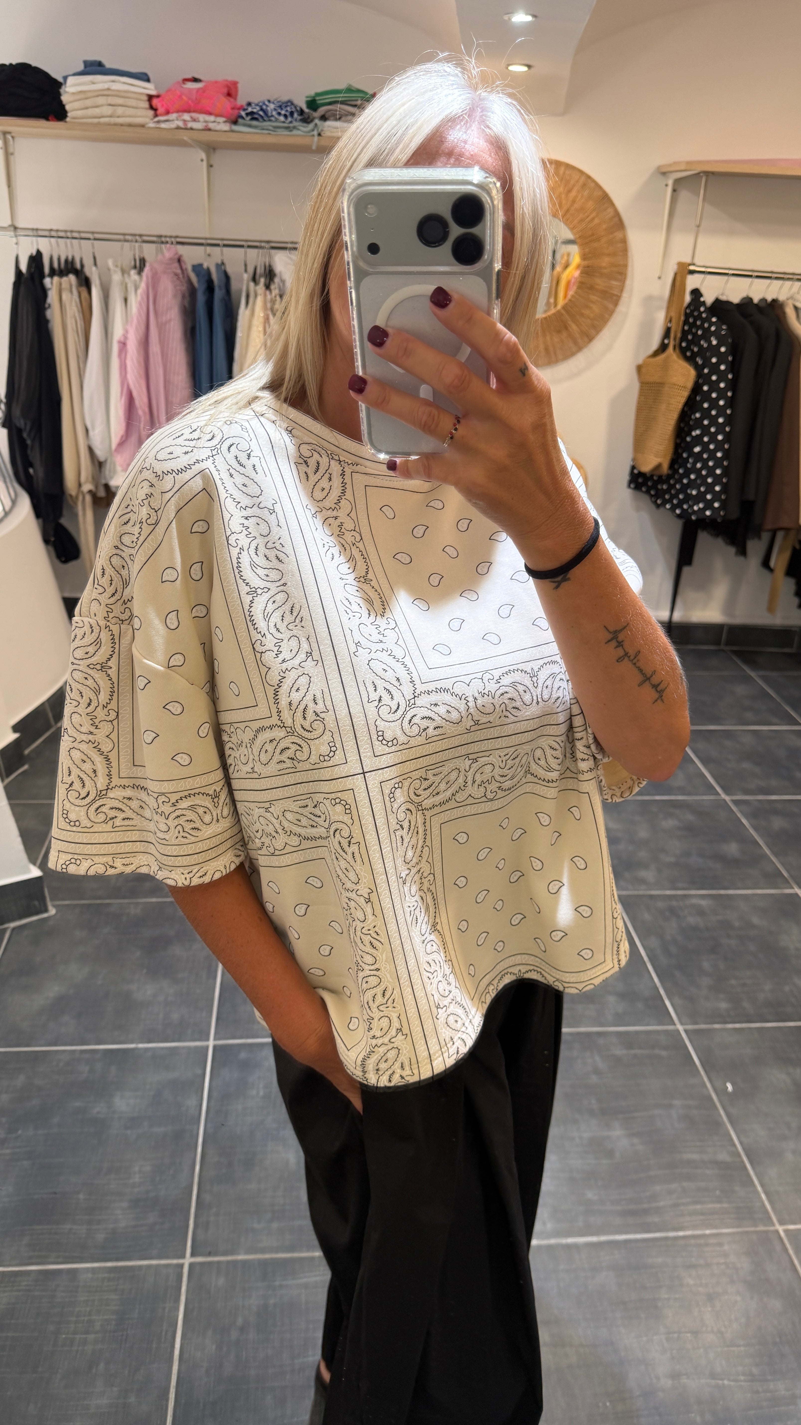 Sweat MC motif bandana BARBARA Beige