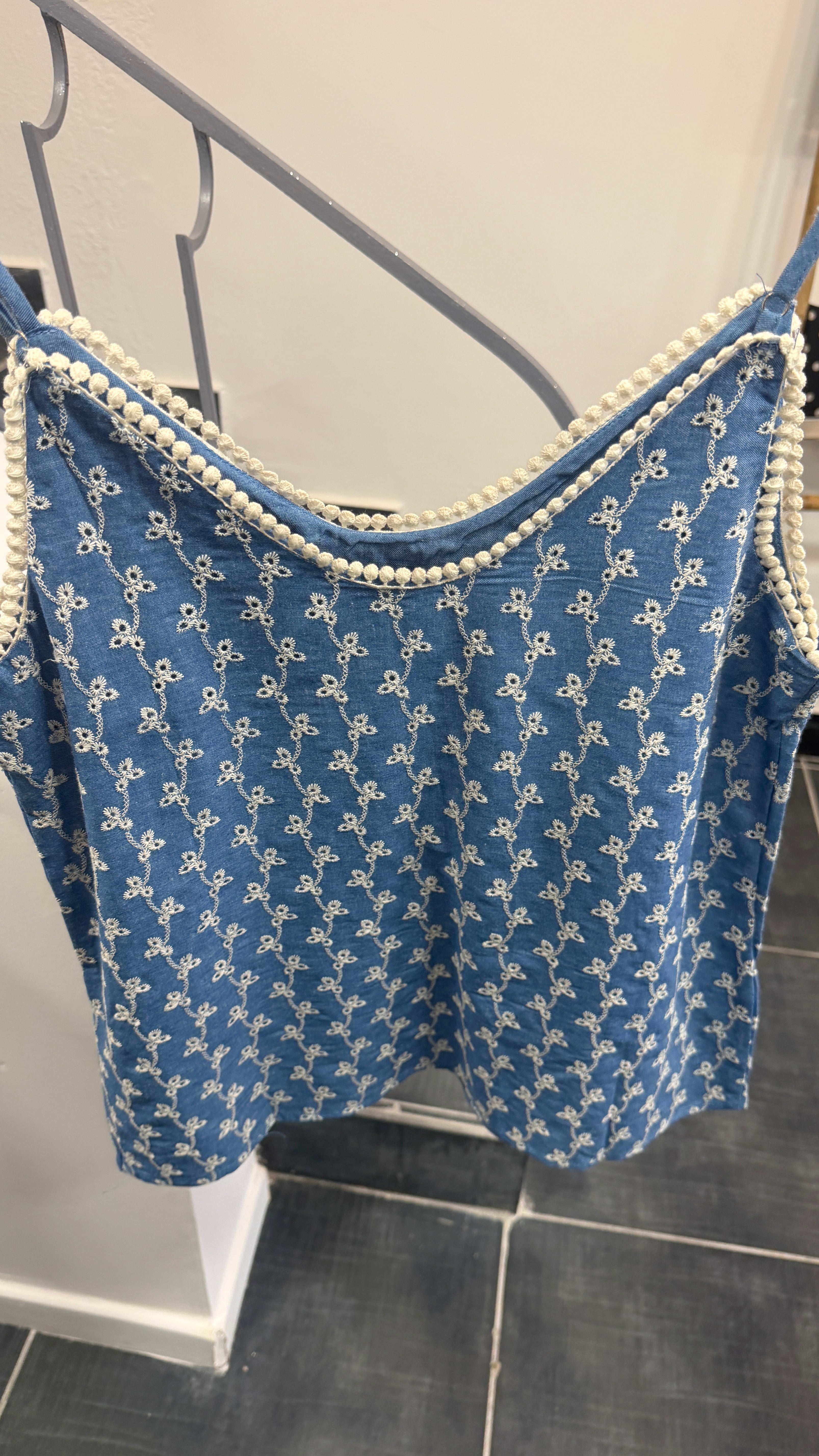 Top à bretelles brodé INE Bleu