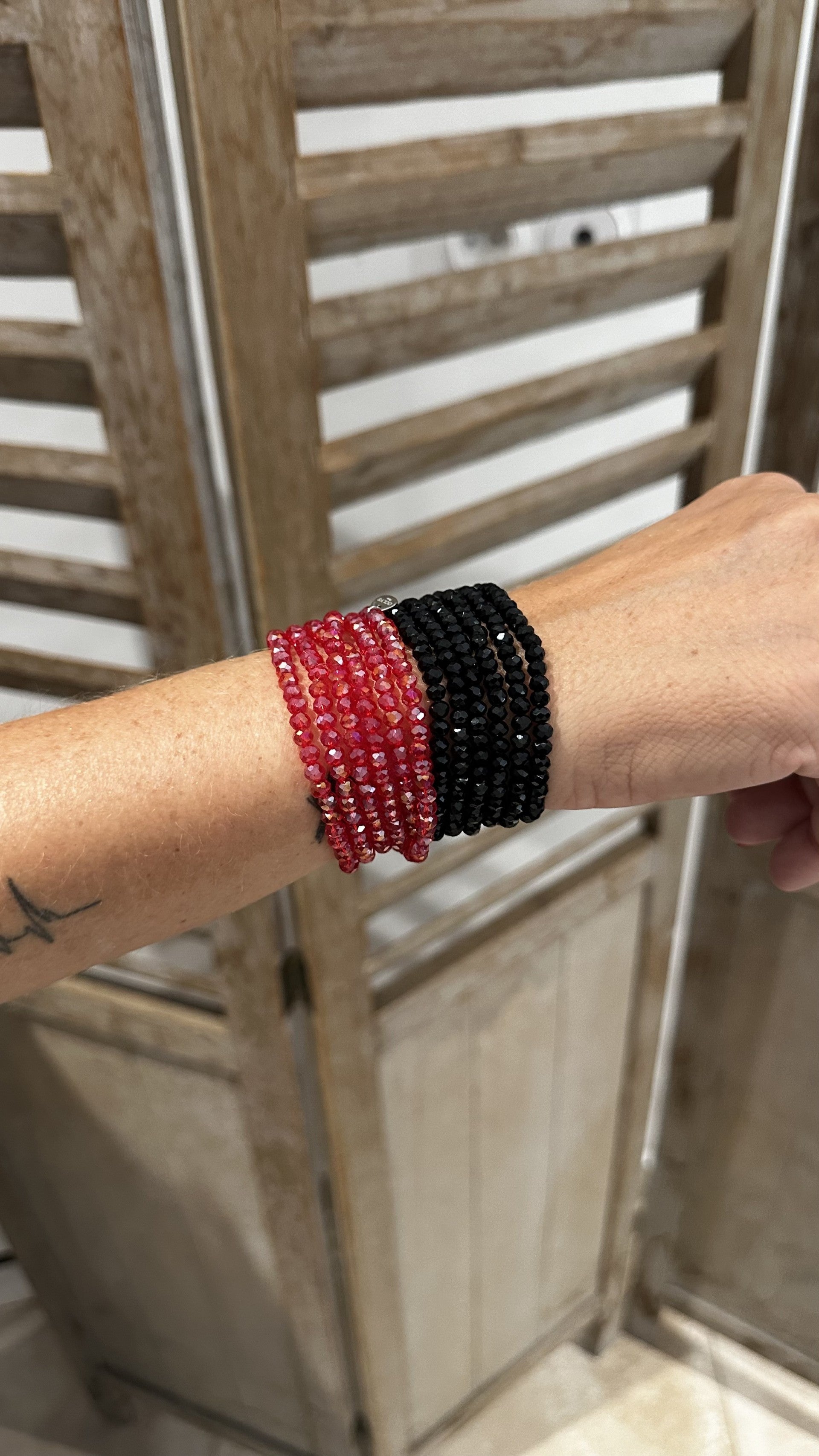 Collier Shinny Noir
