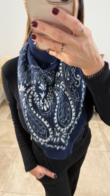 Foulard BANDY Marine 120*110 cm